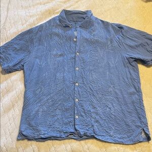 Tommy Bahama Textured Blue Button Down Shirt